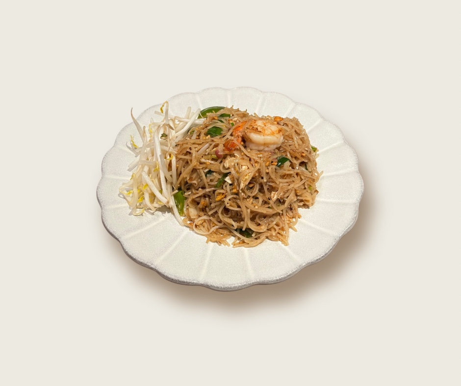 Pad Thai Shrimp, Thai stir-fried rice noodles with shrimp at Little Basil NYC